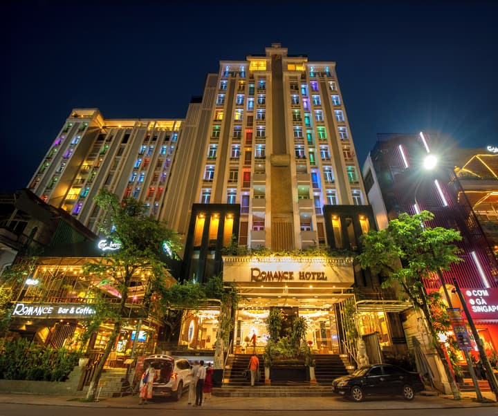 Romance Hotel