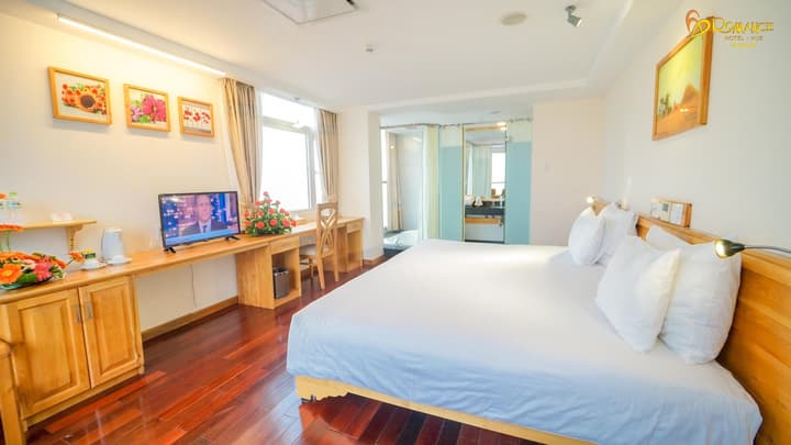 Romance Hotel