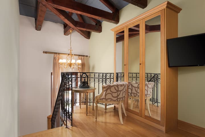 Civitas Suites Hotel