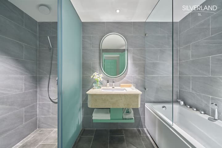 Silverland Sil Hotel