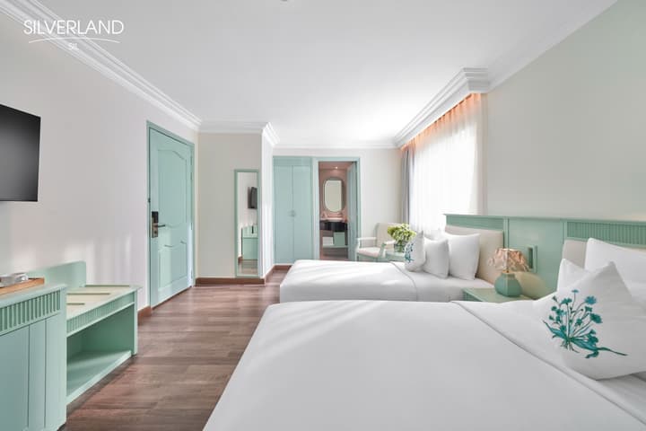 Silverland Sil Hotel