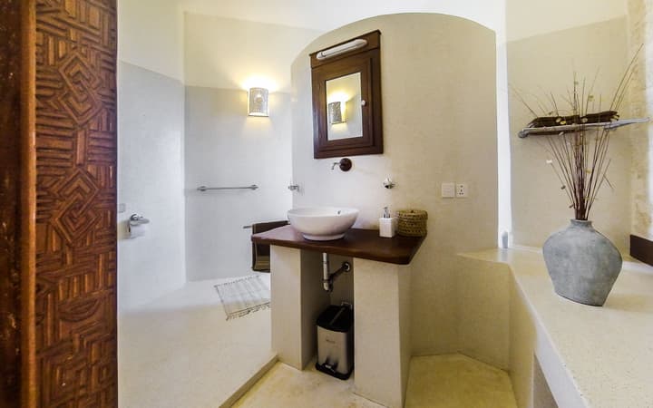 The Charming Lonno Lodge