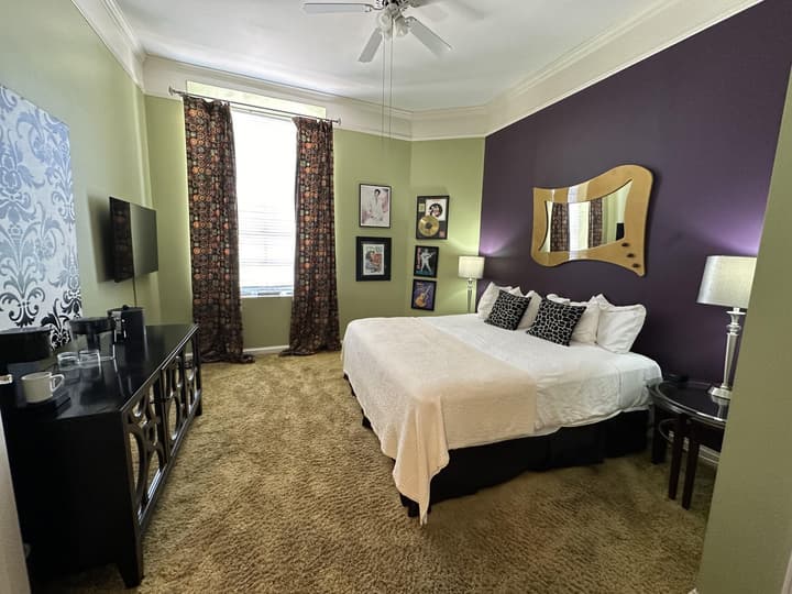 Old Capitol Inn