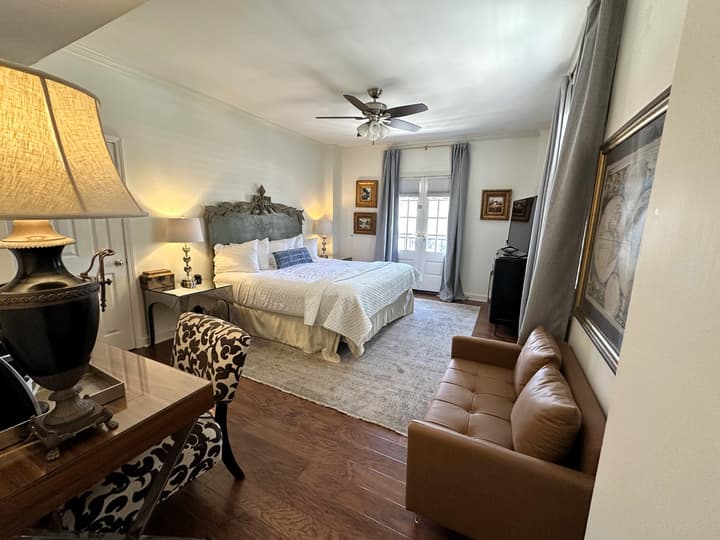 Old Capitol Inn