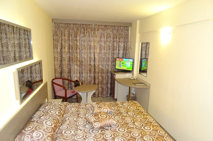 Victoria Hotel