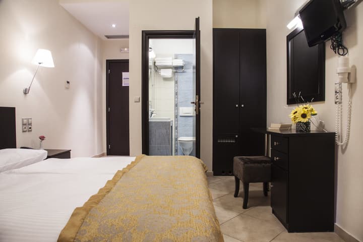 Meteoritis Hotel