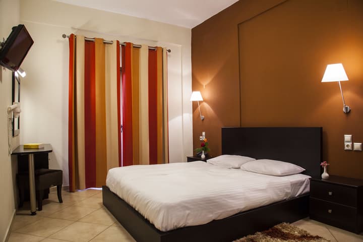 Meteoritis Hotel
