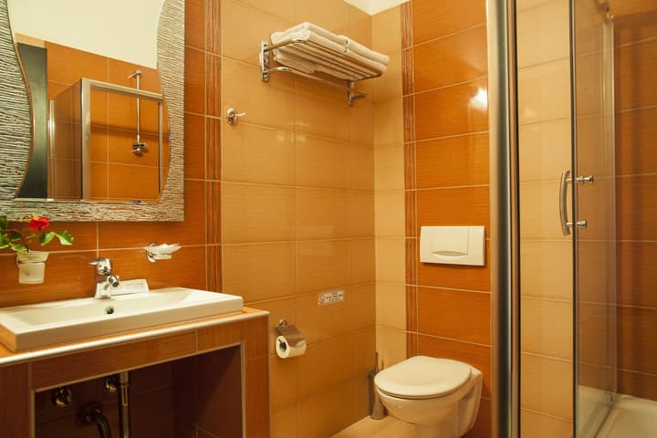 Meteoritis Hotel