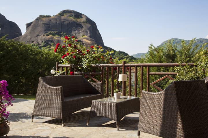 Meteoritis Hotel