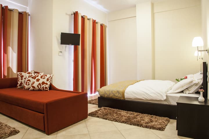 Meteoritis Hotel