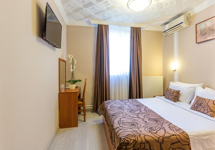 Belgrade City Hotel