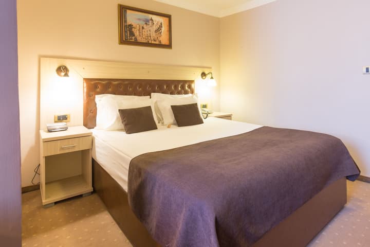 Belgrade City Hotel