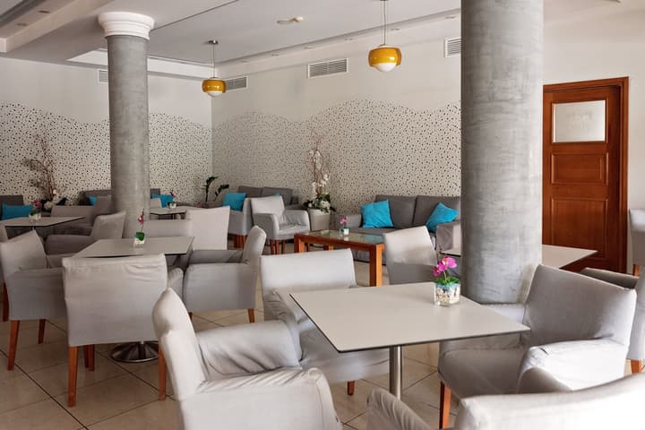 Pyramos Hotel