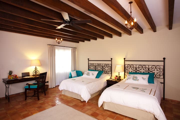 Guaycura Boutique Hotel Beach Club & Spa