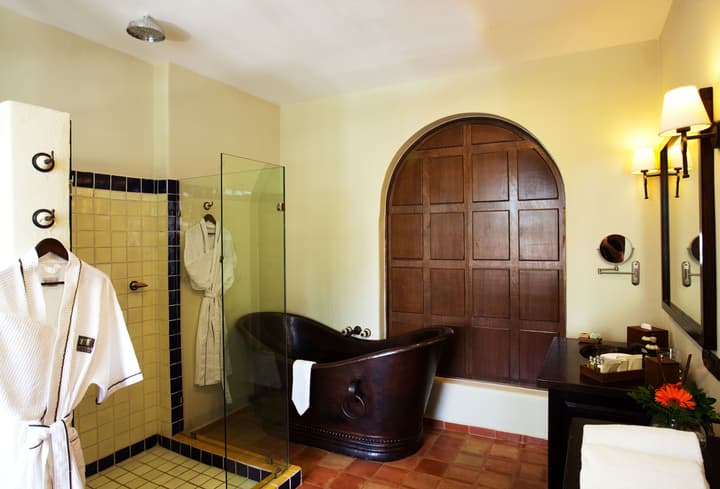 Guaycura Boutique Hotel Beach Club & Spa