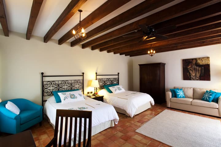 Guaycura Boutique Hotel Beach Club & Spa