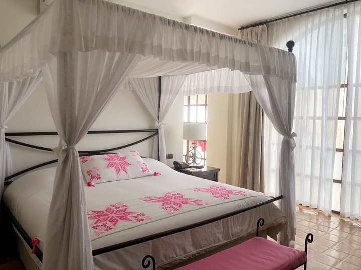 Guaycura Boutique Hotel Beach Club & Spa