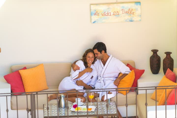Guaycura Boutique Hotel Beach Club & Spa