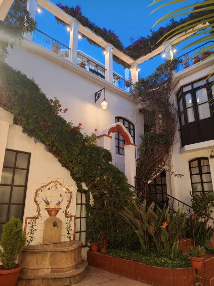 Hotel de Su Merced