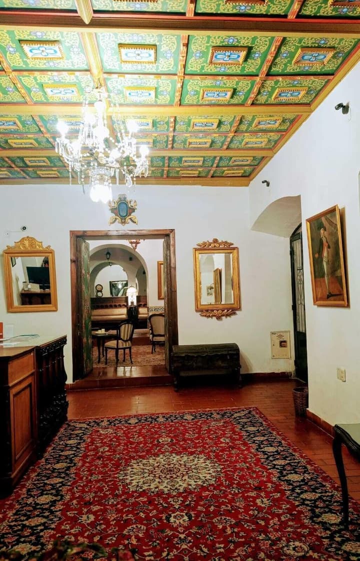 Hotel de Su Merced