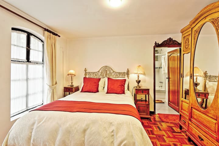 Hotel de Su Merced
