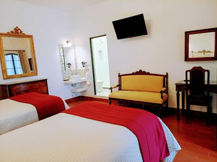 Hotel de Su Merced