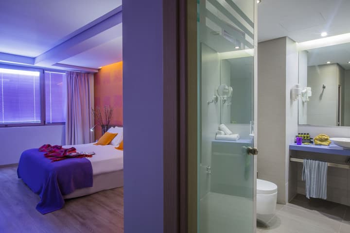 Novus City Hotel