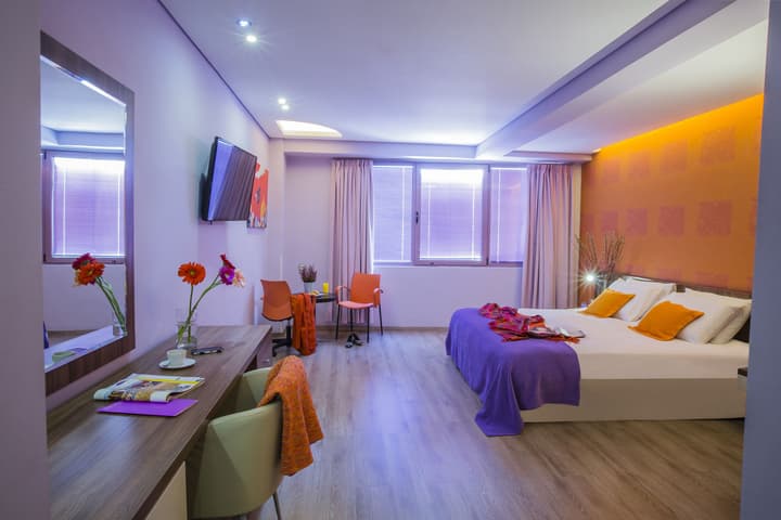 Novus City Hotel