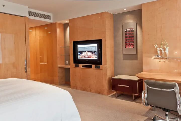 InterContinental Shanghai Expo by IHG