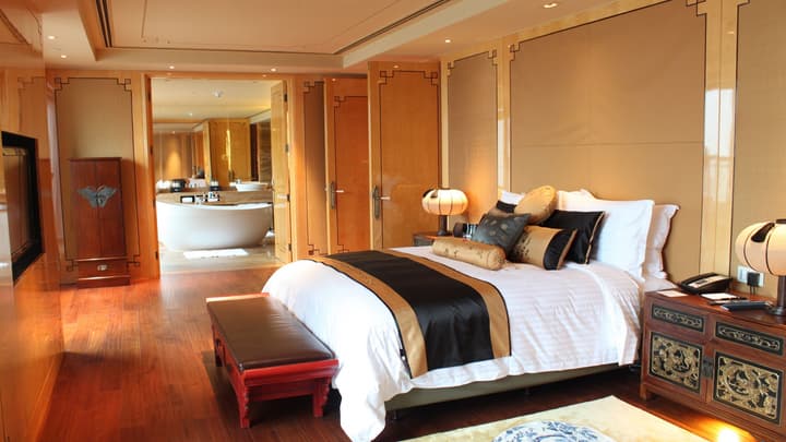 InterContinental Shanghai Expo by IHG