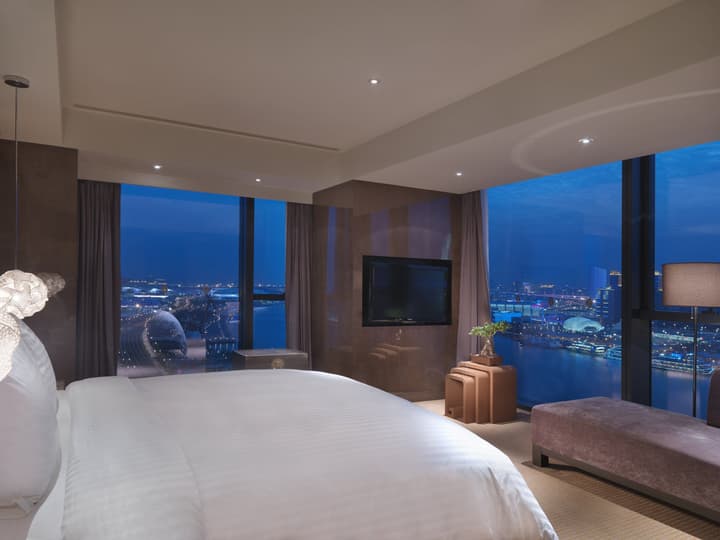 InterContinental Shanghai Expo by IHG