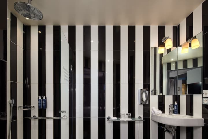Les Plumes Hôtel Paris