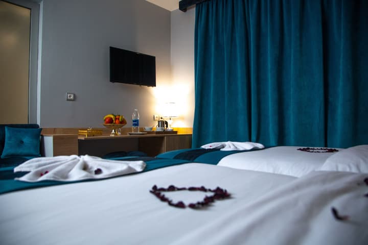 Hotel Karam Palace