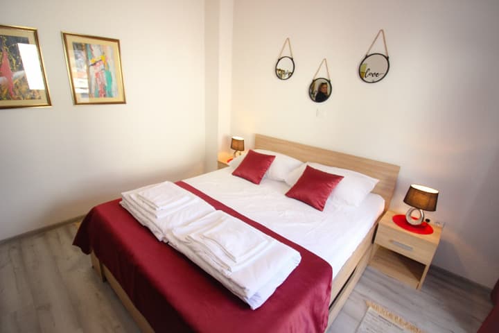 "VILLA DENY" Boutique HOTEL - parking