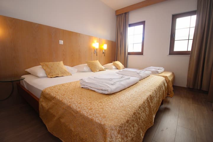 "VILLA DENY" Boutique HOTEL - parking