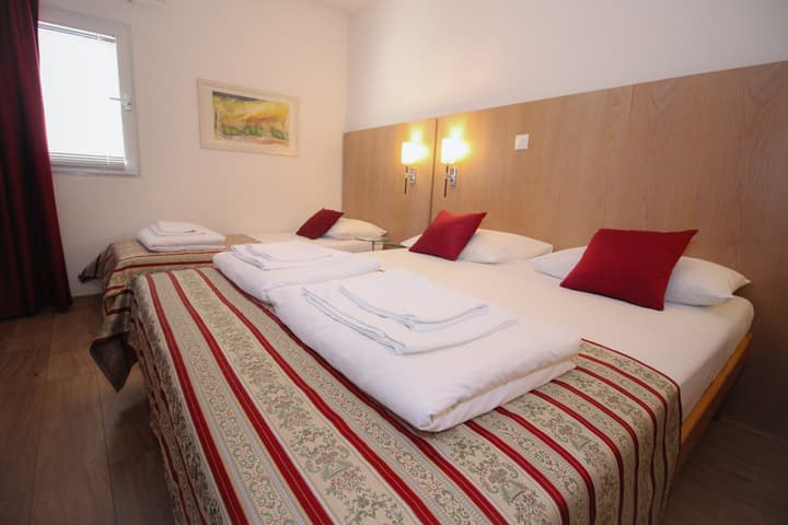 "VILLA DENY" Boutique HOTEL - parking