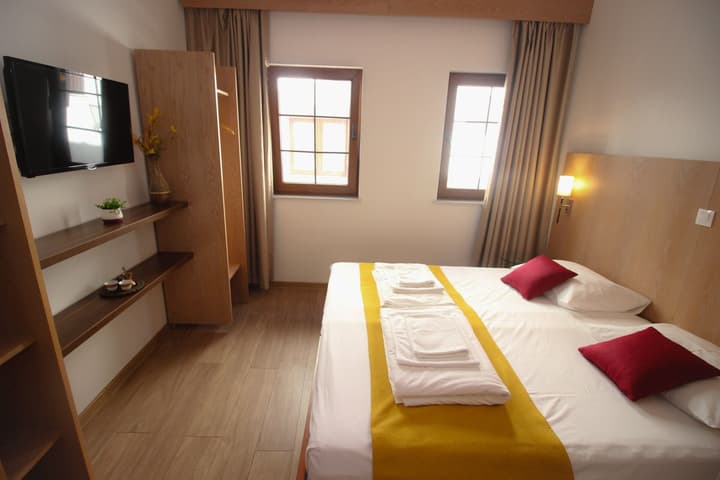 "VILLA DENY" Boutique HOTEL - parking