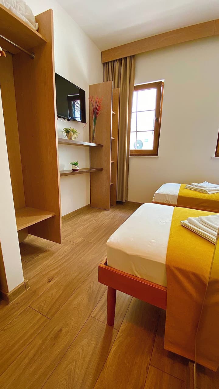 "VILLA DENY" Boutique HOTEL - parking