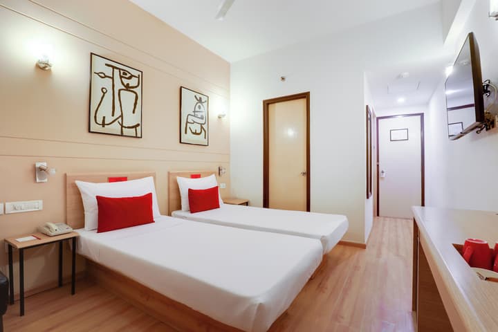Red Fox by Lemon Tree Hotels, East Delhi