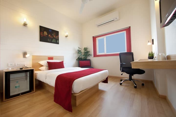 Red Fox by Lemon Tree Hotels, East Delhi