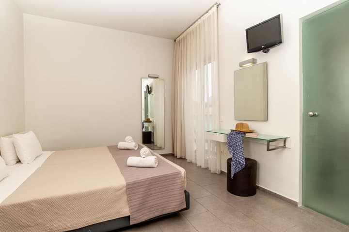 Atlantis City Hotel