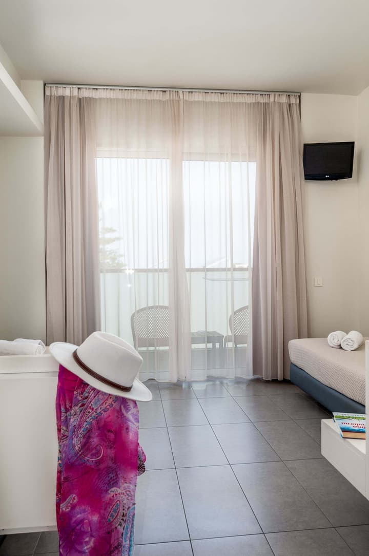 Atlantis City Hotel