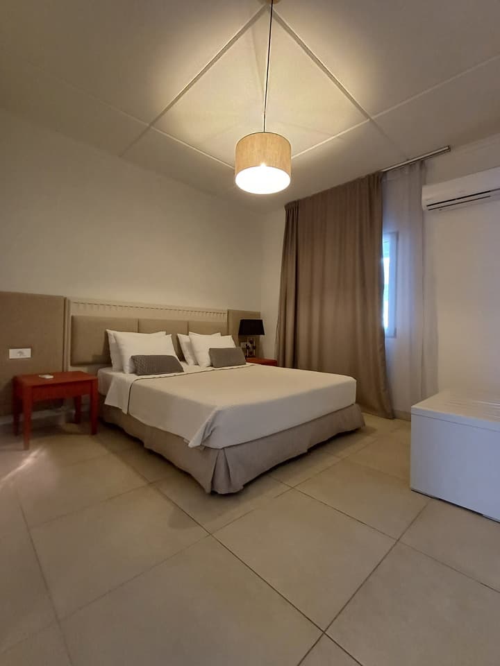 Atlantis City Hotel