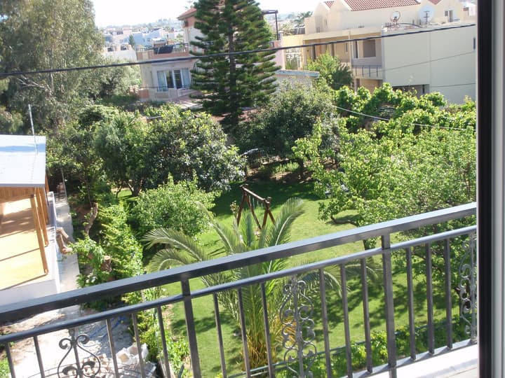 Niriis Hotel