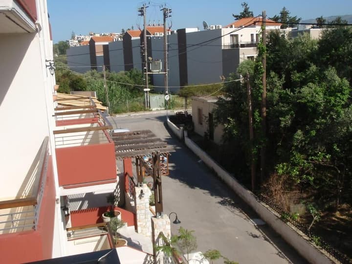 Niriis Hotel