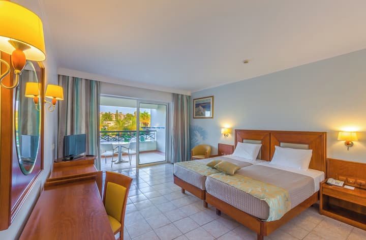 Kipriotis Maris Suites by Anayia All Inclusive Resorts