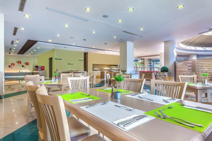Kipriotis Maris Suites by Anayia All Inclusive Resorts