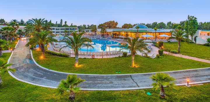 Kipriotis Maris Suites by Anayia All Inclusive Resorts