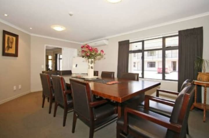 Aotea Motor Lodge