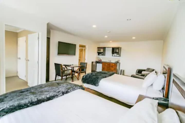 Aotea Motor Lodge
